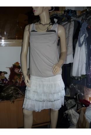 Top modèle « Triangle » - collection printemps/été 2011