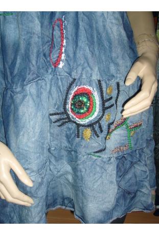 robe modèle « Vuelo Patch » - collection printemps/été 2011