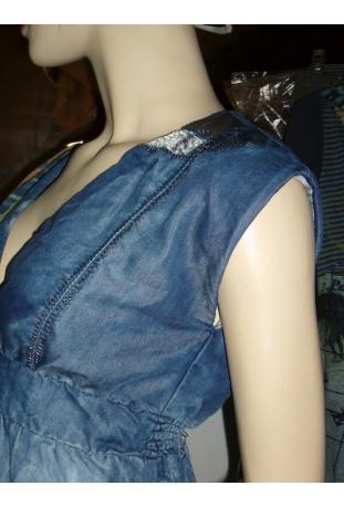 robe modèle « Vuelo Patch » - collection printemps/été 2011