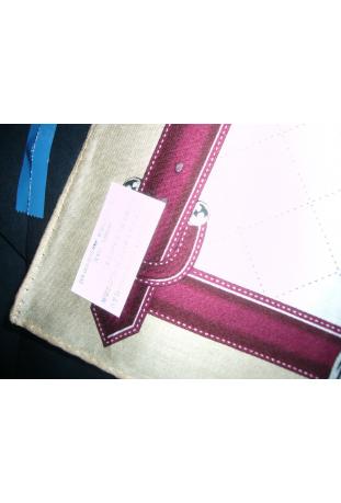 foulard Burberry bords bordeaux collection 2011