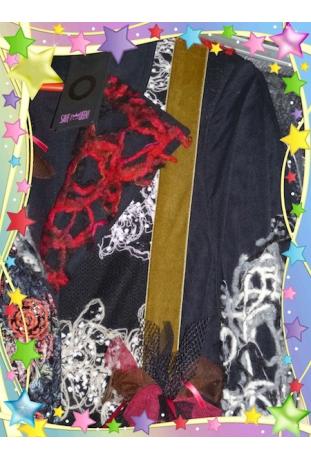 SAVE THE QUEEN : manteau modèle "arabesques" collection hiver 2011-2012