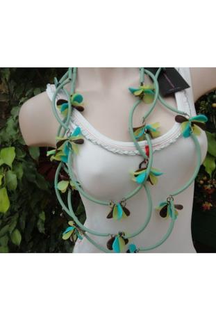 collier Save the queen - collection printemps/été 2011