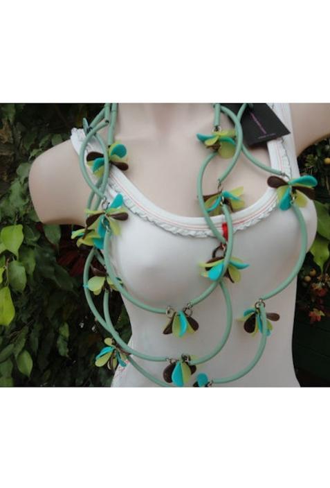 collier Save the queen - collection printemps/été 2011