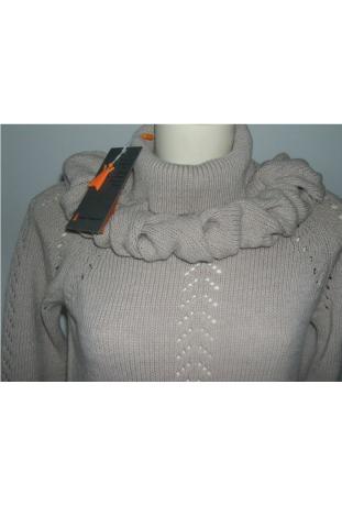 COP COPINE :  pull modèle SPIRE collection automne/hiver 2012-2013