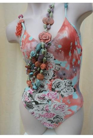SAVE THE QUEEN : maillot de bain réf B200 série "LES ROSES" - collection printemps/été 2013