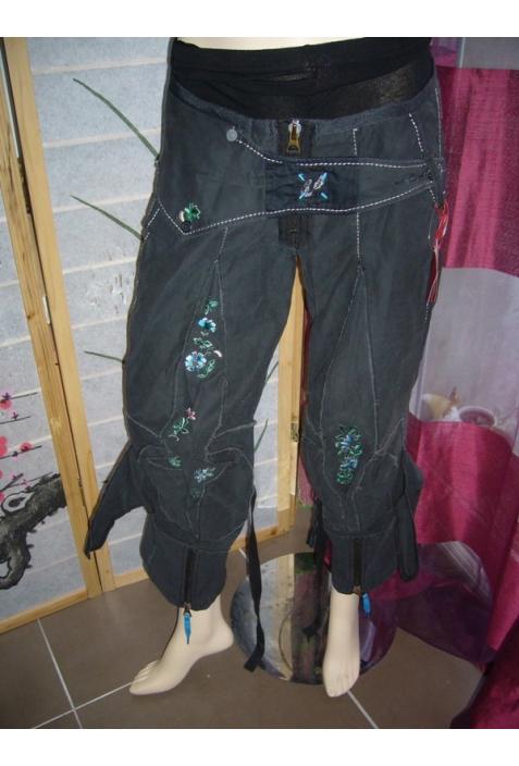 NEW ! capri pant MetFG model Jeanesis Donna 08/09