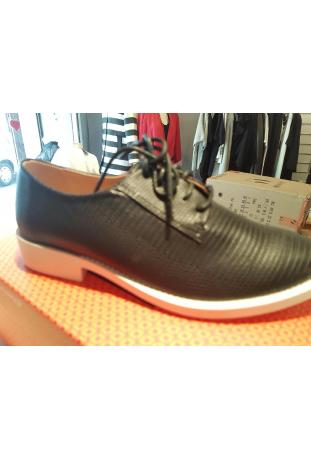 VANESSA WU : derbies façon croco ref : RL1250NR - printemps/été 2017