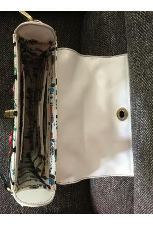 VENDULA LONDON 2019 : sac à main "boîte" modèle ROOF COTTAGE