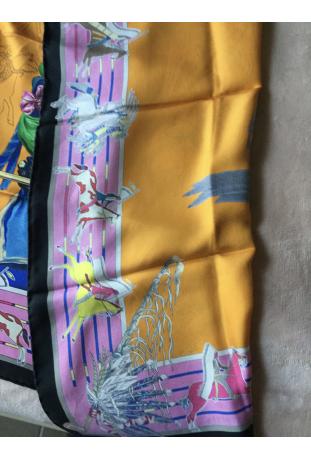 Foulard Hermès WASH intitulé "PANI LA SHAR PAWNEE" - EXTREMEMENT RARE ET RECHERCHE : épuisé sur le site !