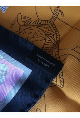 Foulard Hermès WASH intitulé "PANI LA SHAR PAWNEE" - EXTREMEMENT RARE ET RECHERCHE : épuisé sur le site !