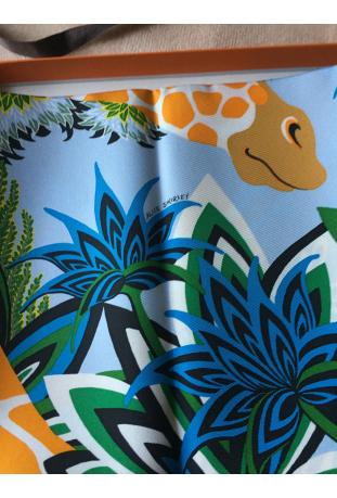 Foulard Hermès intitulé « The three graces for l’ile aux clowns » - Edition limitée à 100 ex : TRES RARE !