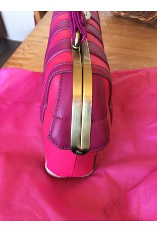 VENDULA LONDON 2019 : sac besace modèle BISCUIT SHOP
