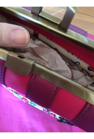 VENDULA LONDON 2019 : sac à main "grab bag" modèle BISCUIT SHOP