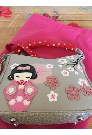 VENDULA LONDON 2021 : sac à main modèle "GEISHA CROSSBODY BAG"