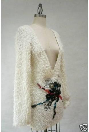 SHOP NEWS 2010 : sweater Save the queen