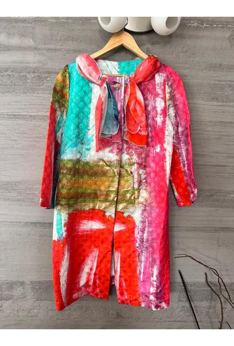 LOUISE DELLA manteau d'été gaufré dessin exclusif modèle "ATELIER DU PEINTRE"