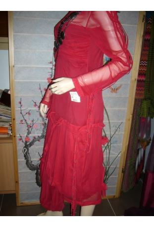 AUTUMN 2009 : red dress STQ (2008)
