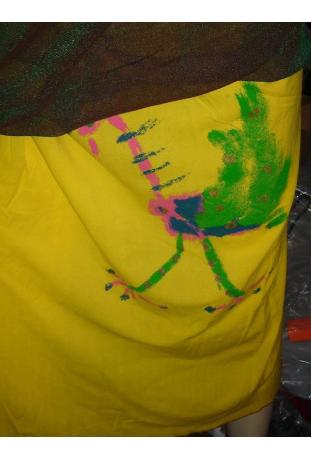 SHOP NEWS 2010 : suit Louise Della fruité jaune safran