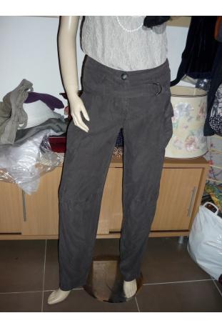 pantalon modèle « Triton » - collection printemps/été 2011