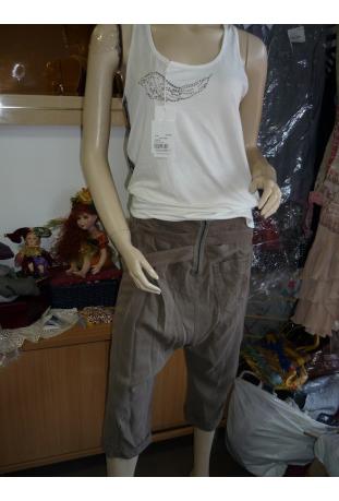 pantalcourt modèle « Fidis » - Collection printemps/été 2011