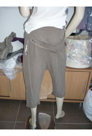 pantalcourt modèle « Fidis » - Collection printemps/été 2011