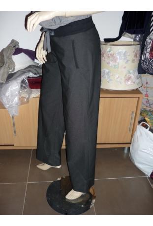 pantalon modèle «Kleper » - collection printemps/été 2011