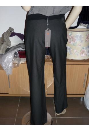 pantalon modèle «Kleper » - collection printemps/été 2011