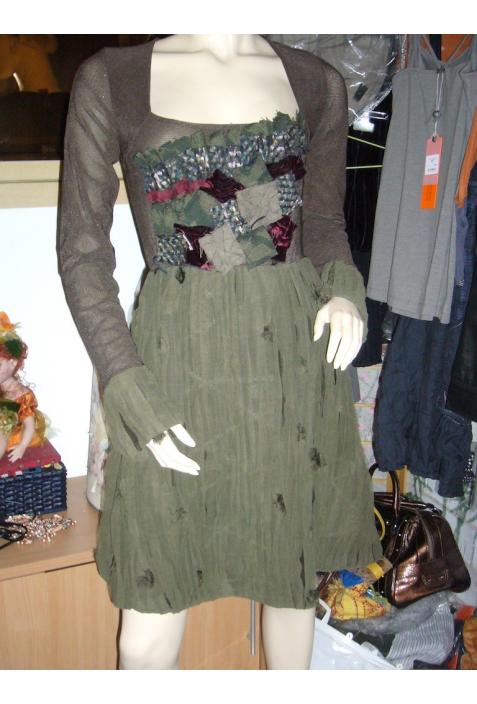 robe modèle « A/W 10 » - collection automne/hiver 2010-2011